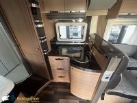 N 15Knaus Sky Wave R21 Camper Usato Semintegrale Camper D'Occasione Per 4Persone Con Letto Francese
